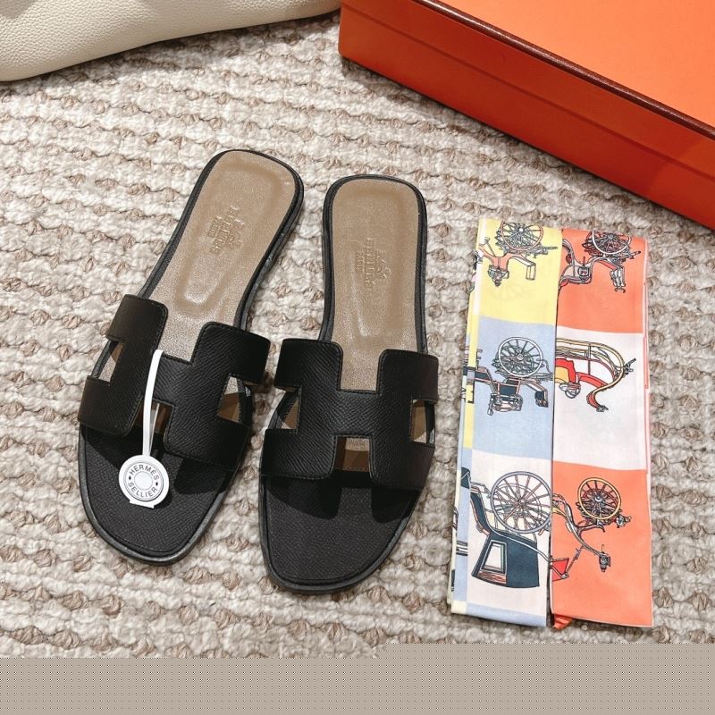 H**mes slippers